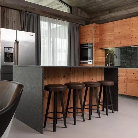 Going Triple A West アパートホテル 4*