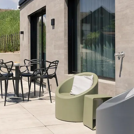 Going Triple A West 4*