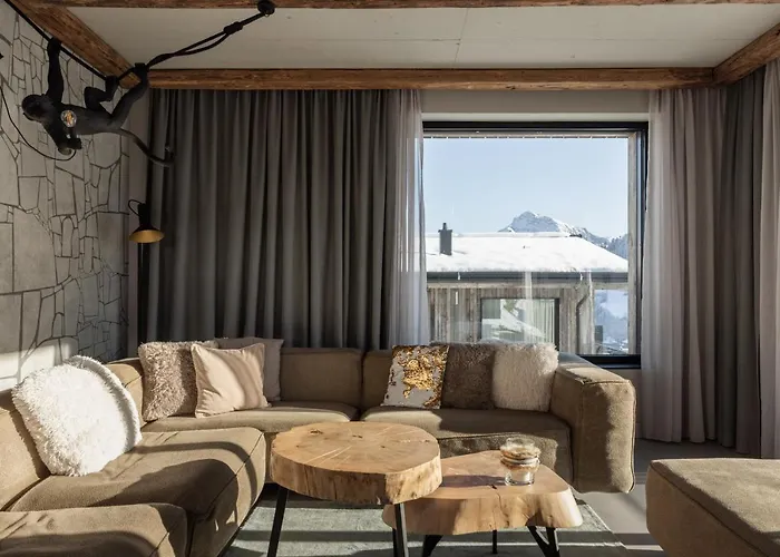 Going Triple A West Apartahotel