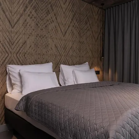 Going Triple A West Aparthotel
